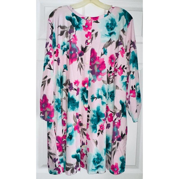 Honeyme Pink Floral Top with Button Detail ~ 3XL - Picture 2 of 2